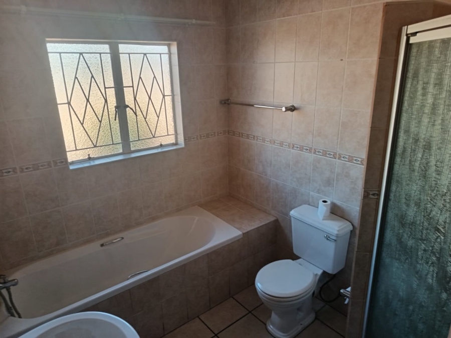 3 Bedroom Property for Sale in Hillcrest Northern Cape